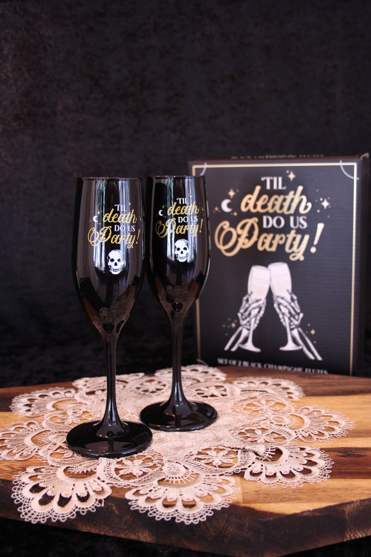 Til Death do us Party- lasit